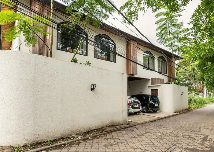 Tuluscoliving 2, 4 Bedroom & 5 Bathroom Villa Kuta Lombok