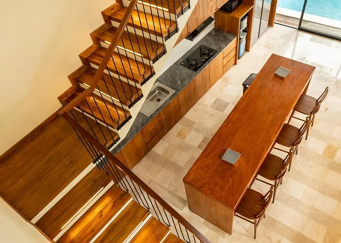 Tuluscoliving 2, 4 Bedroom & 5 Bathroom * Kuta Lombok