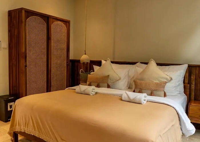 Villa Tuluscoliving 2, 4 Bedroom & 5 Bathroom