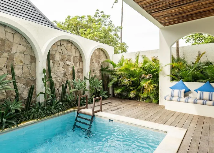 Tuluscoliving 2, 4 Bedroom & 5 Bathroom * Kuta Lombok