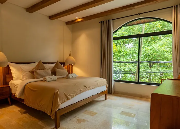 Villa Tuluscoliving 2, 4 Bedroom & 5 Bathroom *